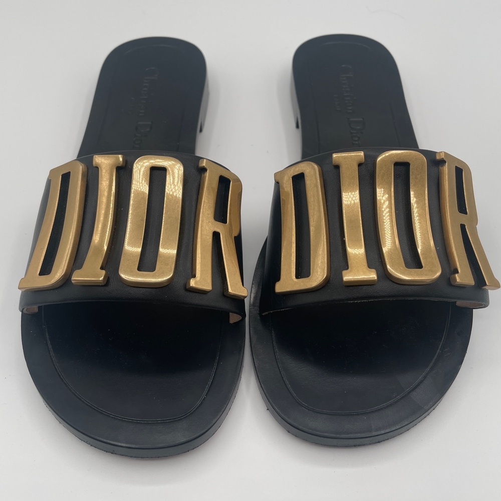 9.5/10 Diorevolution Leather Slide W37